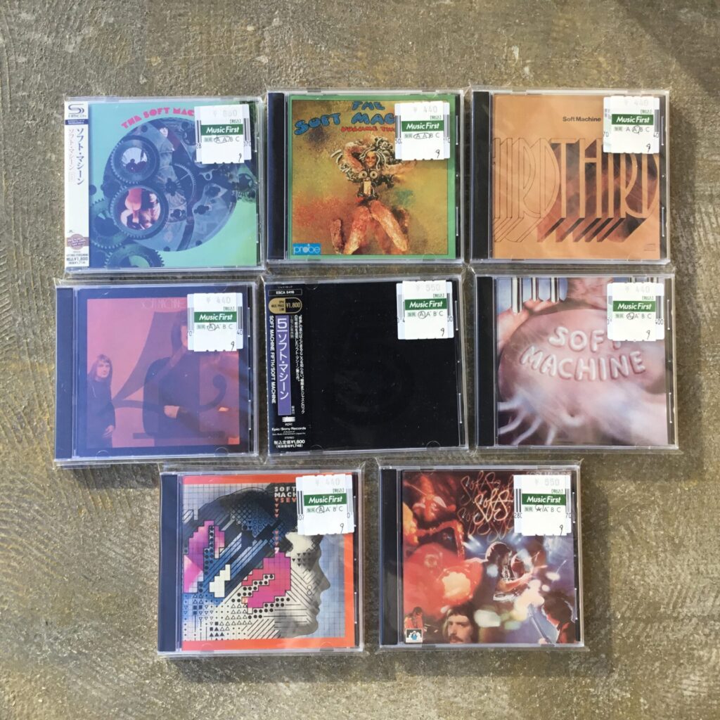 Soft Machineなどカンタベリー系のCDが20枚程入荷しました。