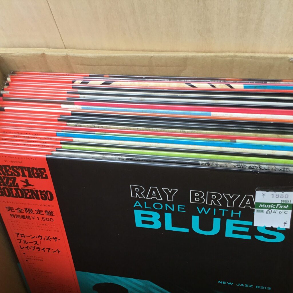 【新入荷情報】 ジャズの名門レーベル「PRESTIGE」の国内再発LPがふたつかみほど入荷しました。